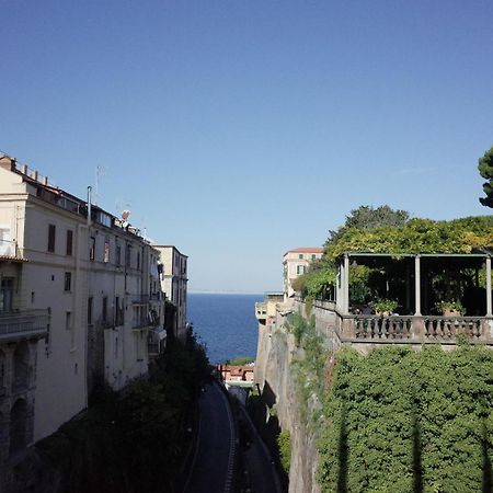 Bed and Breakfast I Colori Di Península Sorrentina Exterior foto